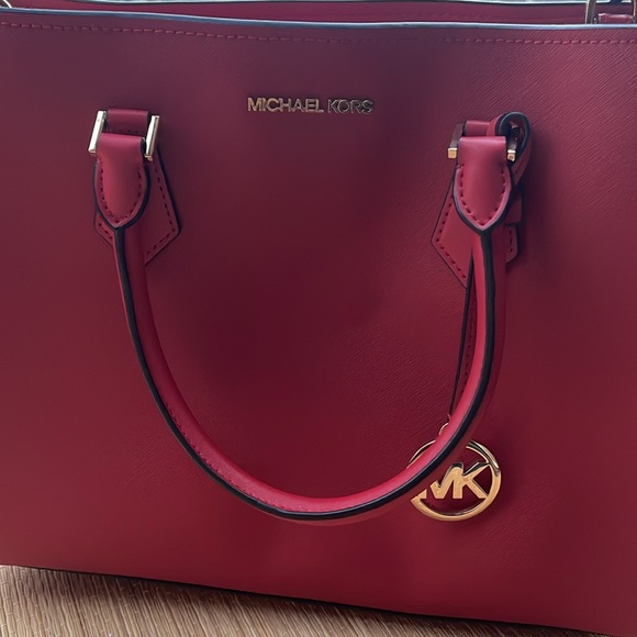 Michael Kors purse - Picture 10 of 11